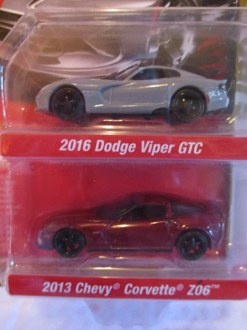 Auto World Ltd ED 2022 2-Pk Dodge VIPER GTC + Chevy CORVETTE Z06 Ex 1:64